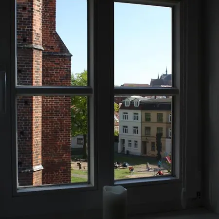 Nikolaikirch-hof * Wißmar